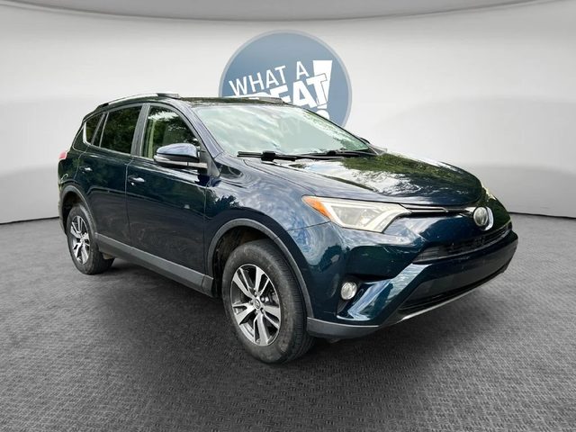 2018 Toyota RAV4 XLE AWD photo