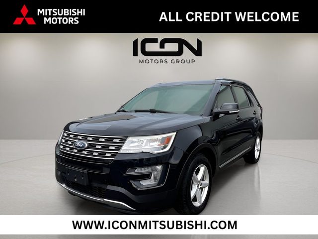2017 Ford Explorer XLT 4WD photo