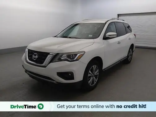 2017 Nissan Pathfinder SV 4WD photo