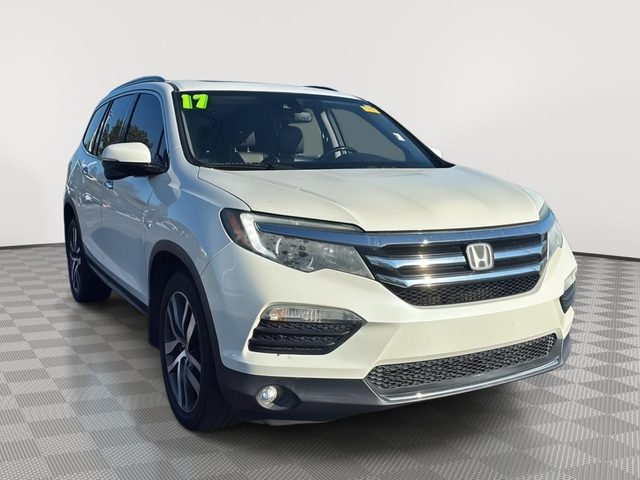 2017 Honda Pilot Touring AWD photo