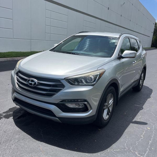 2018 Hyundai Santa Fe Sport 2.4L FWD photo