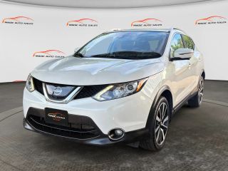 2017 Nissan Rogue Sport SL AWD photo