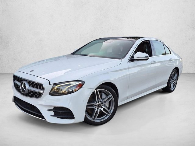 2018 Mercedes-Benz E-Class E 300 AWD photo
