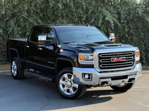 2018 GMC Sierra 2500HD SLT 4WD photo