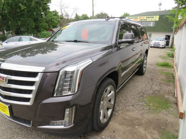 2018 Cadillac Escalade ESV Premium Luxury 4WD photo