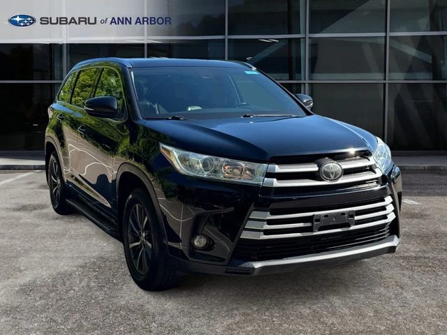 2018 Toyota Highlander XLE AWD photo