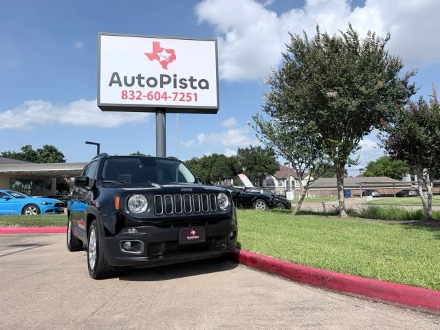 2017 Jeep Renegade Latitude FWD photo