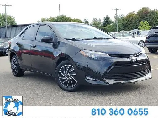2018 Toyota Corolla LE FWD photo