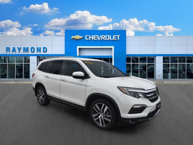 2017 Honda Pilot Elite AWD photo