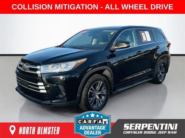 2018 Toyota Highlander LE AWD photo