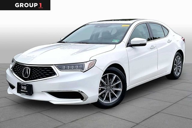 2018 Acura TLX FWD photo