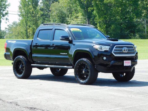 2017 Toyota Tacoma TRD Sport 4WD photo