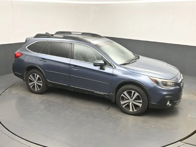 2018 Subaru Outback Limited AWD photo