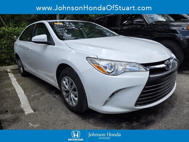 2017 Toyota Camry LE FWD photo