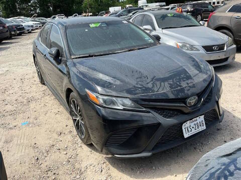 2018 Toyota Camry SE FWD photo