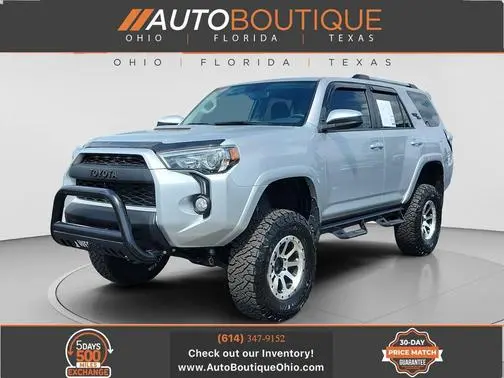 2018 Toyota 4Runner SR5 4WD photo
