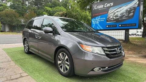 2015 Honda Odyssey Touring FWD photo