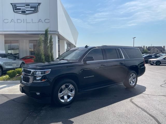 2018 Chevrolet Suburban LT 4WD photo