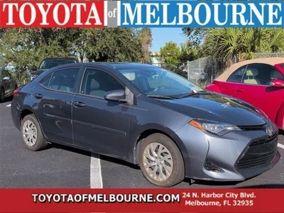 2018 Toyota Corolla LE FWD photo