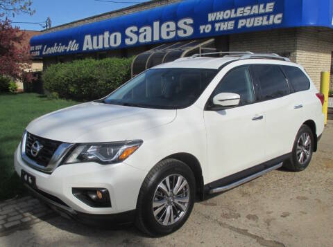 2018 Nissan Pathfinder SV 4WD photo