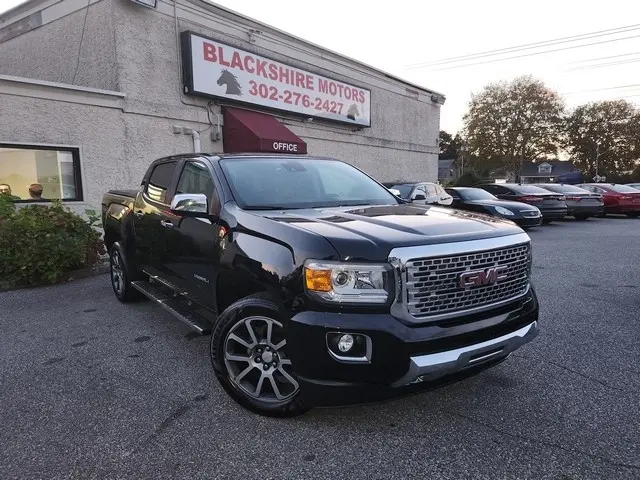 2018 GMC Canyon 4WD Denali 4WD photo