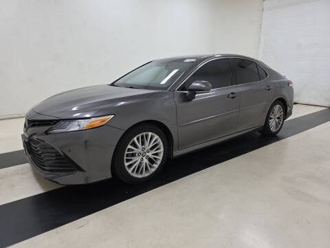 2018 Toyota Camry XLE FWD photo