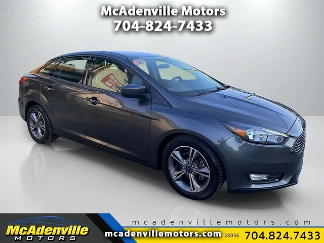 2018 Ford Focus SE FWD photo