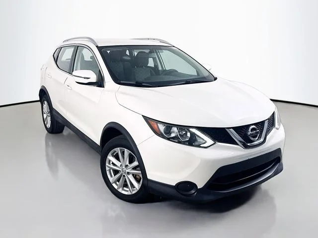 2017 Nissan Rogue Sport SV AWD photo
