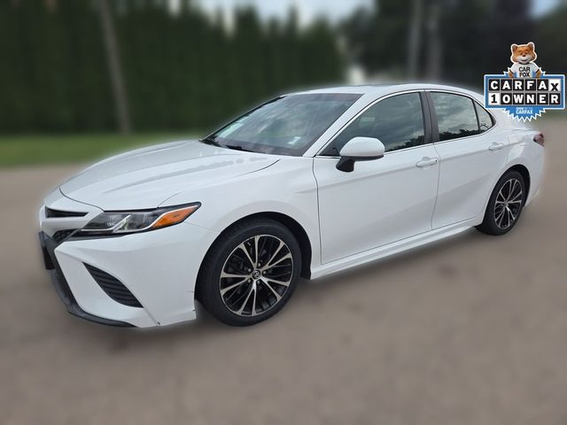 2018 Toyota Camry SE FWD photo