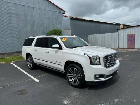 2018 GMC Yukon XL Denali 4WD photo