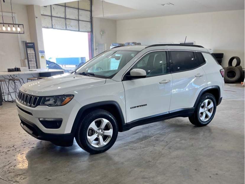 2018 Jeep Compass Latitude FWD photo