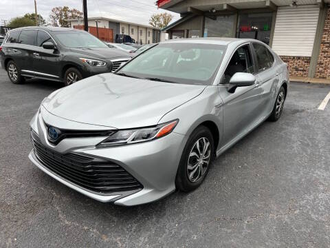 2018 Toyota Camry Hybrid LE FWD photo