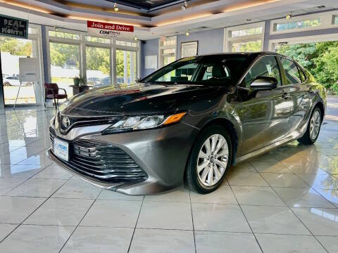 2018 Toyota Camry LE FWD photo