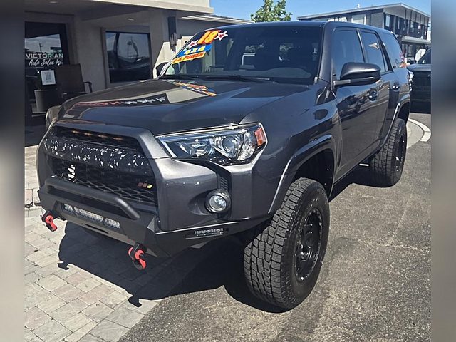 2018 Toyota 4Runner SR5 4WD photo