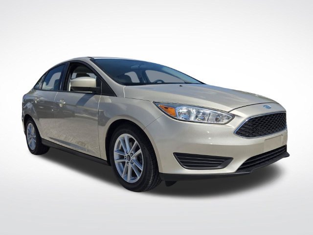 2018 Ford Focus SE FWD photo