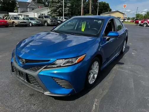 2018 Toyota Camry SE FWD photo