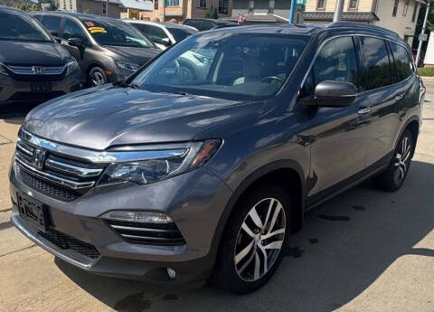 2017 Honda Pilot Elite AWD photo