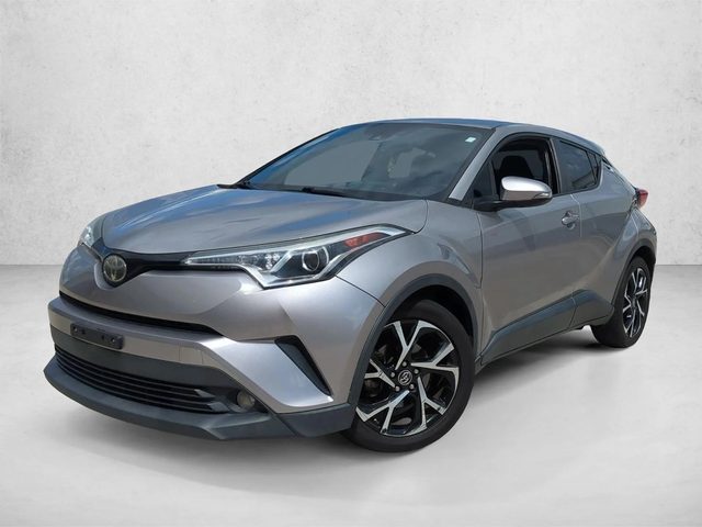 2018 Toyota C-HR XLE Premium FWD photo