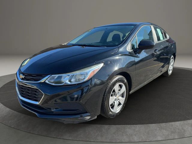 2018 Chevrolet Cruze LS FWD photo