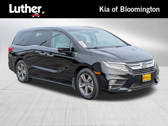 2018 Honda Odyssey Touring FWD photo