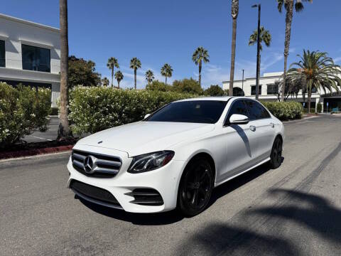 2018 Mercedes-Benz E-Class E 300 RWD photo