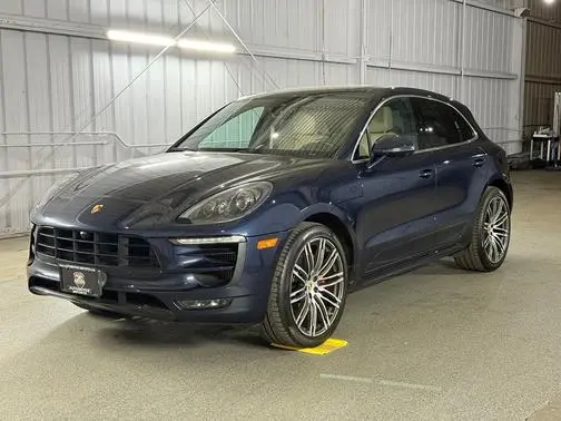 2018 Porsche Macan GTS AWD photo