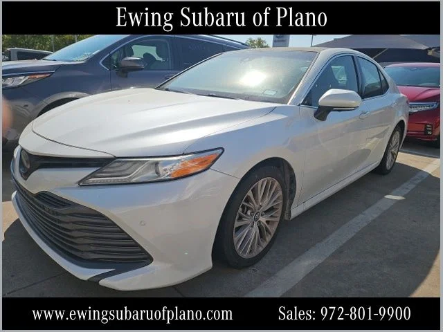 2018 Toyota Camry XLE V6 FWD photo
