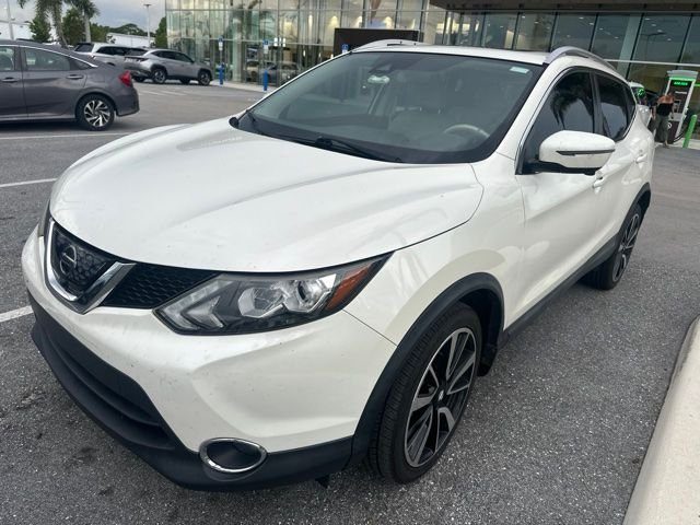 2017 Nissan Rogue Sport SL FWD photo