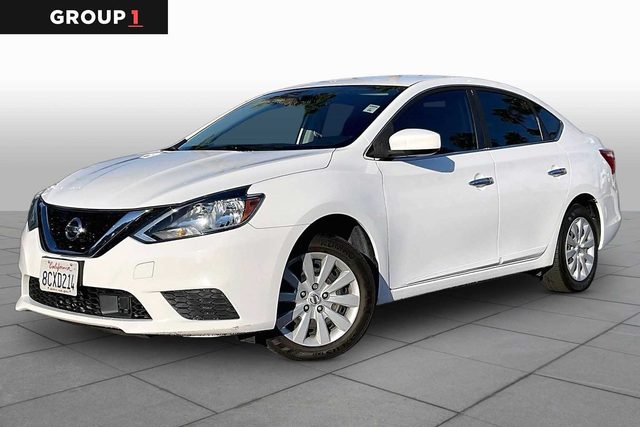 2018 Nissan Sentra S FWD photo