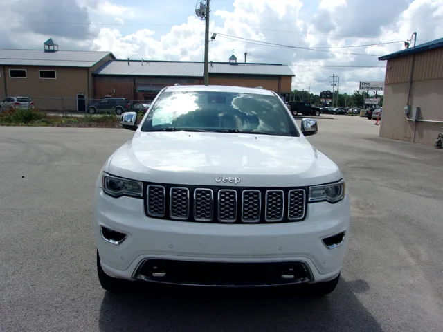 2018 Jeep Grand Cherokee Overland 4WD photo