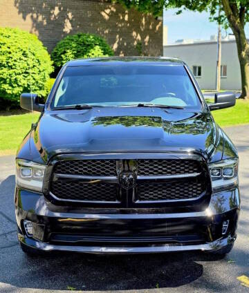 2018 Ram 1500 Express 4WD photo