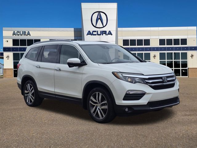 2017 Honda Pilot Touring AWD photo