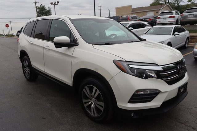2017 Honda Pilot EX AWD photo