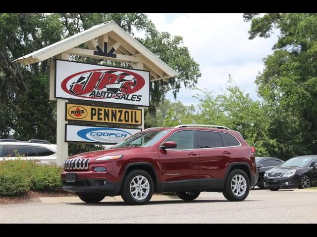 2018 Jeep Cherokee Latitude Plus 4WD photo